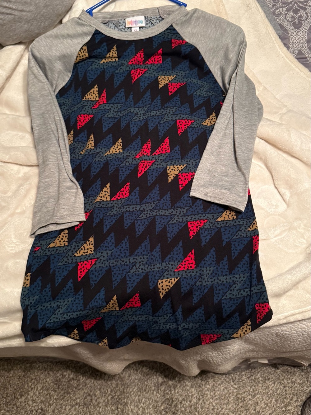 LuLaRoe Navy Patterned Raglan Tunic with Gray Sleeves